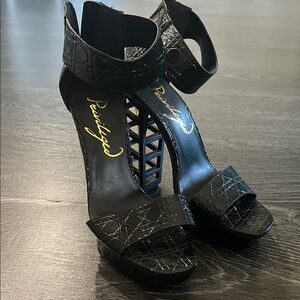 Privileged Black Women's Heels (5 inch) *new*